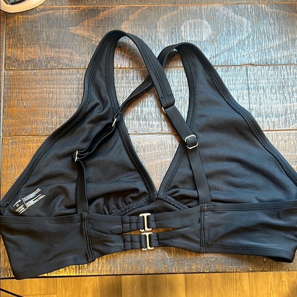 Adore Me Black Bikini Swim Top with Plunging V-Neck - Picture 3 of 3